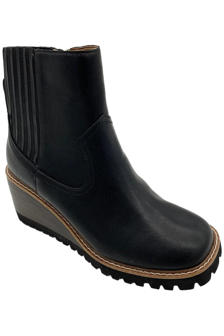 Yellow Box Women's Immix Zip-Up Wedged Ankle Boot Leather - Medium